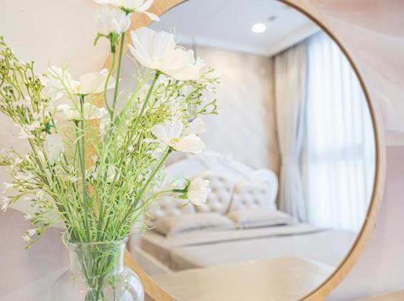 Enay Apartment - Vinhomes Central Park - Landmark Ho Si Minh-város Kültér fotó